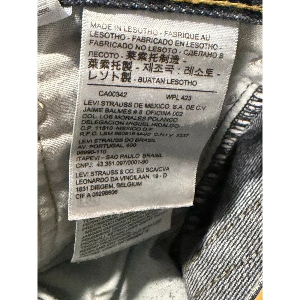 Levis 559 33X32 Actual 34X30 Mens‎ Blue Jeans 100% Cotton Medium Wash